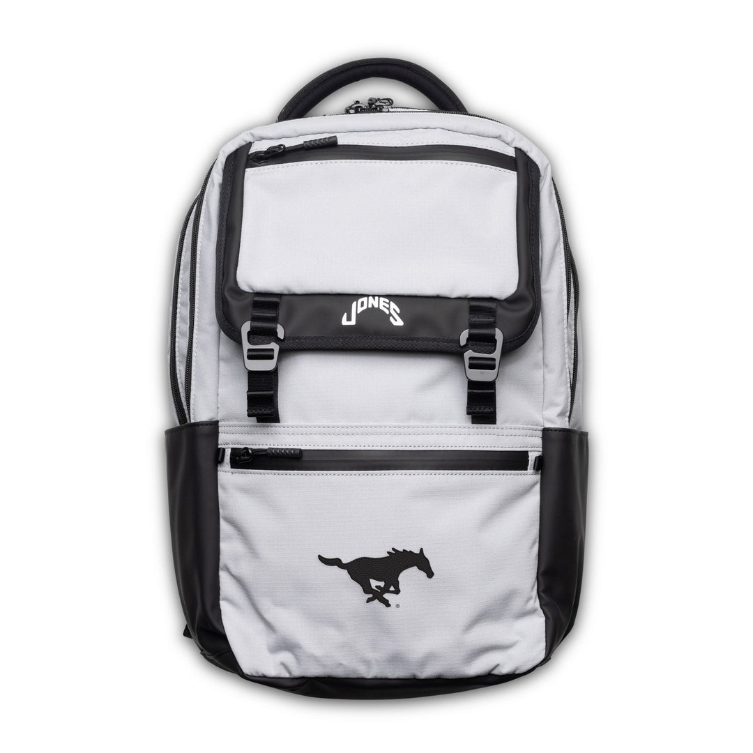 #design_black-mustang